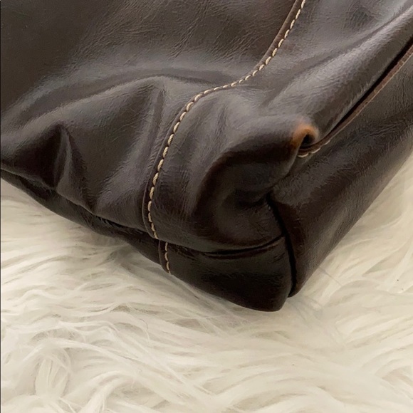 • Brown Elle Purse • - Picture 4 of 7